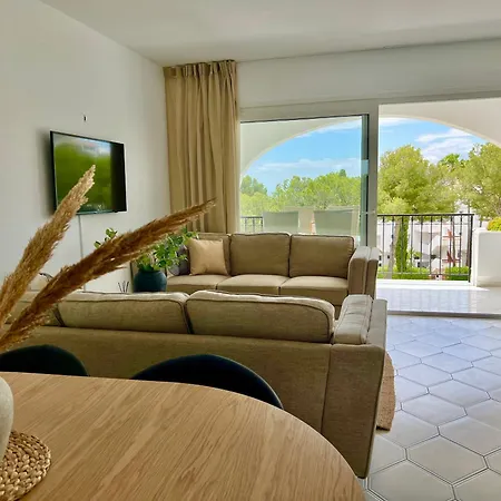 Apartment Nature & Sea Escape - Pools, & Sunshine! Sitio de Calahonda