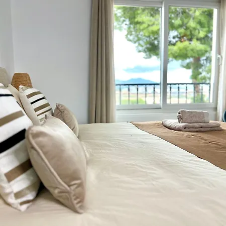 Apartment Nature & Sea Escape - Pools, & Sunshine!