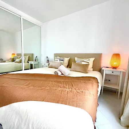 Nature & Sea Escape - Pools, & Sunshine! Apartment