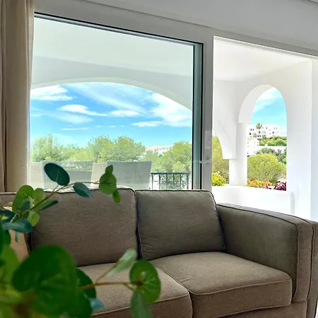 Nature & Sea Escape - Pools, & Sunshine! Apartment